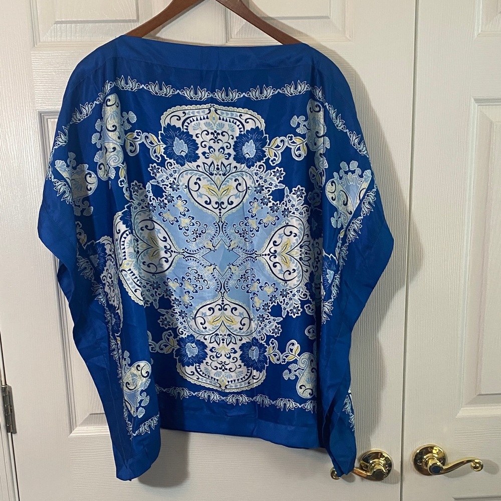 JM Collection Blue Medallion Print Dolman Top